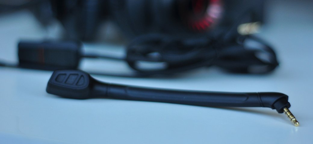 Обзор игровой гарнитуры HyperX Cloud Revolver - Изображение 6 Обзор игровой гарнитуры HyperX Cloud Revolver - Изображение 6