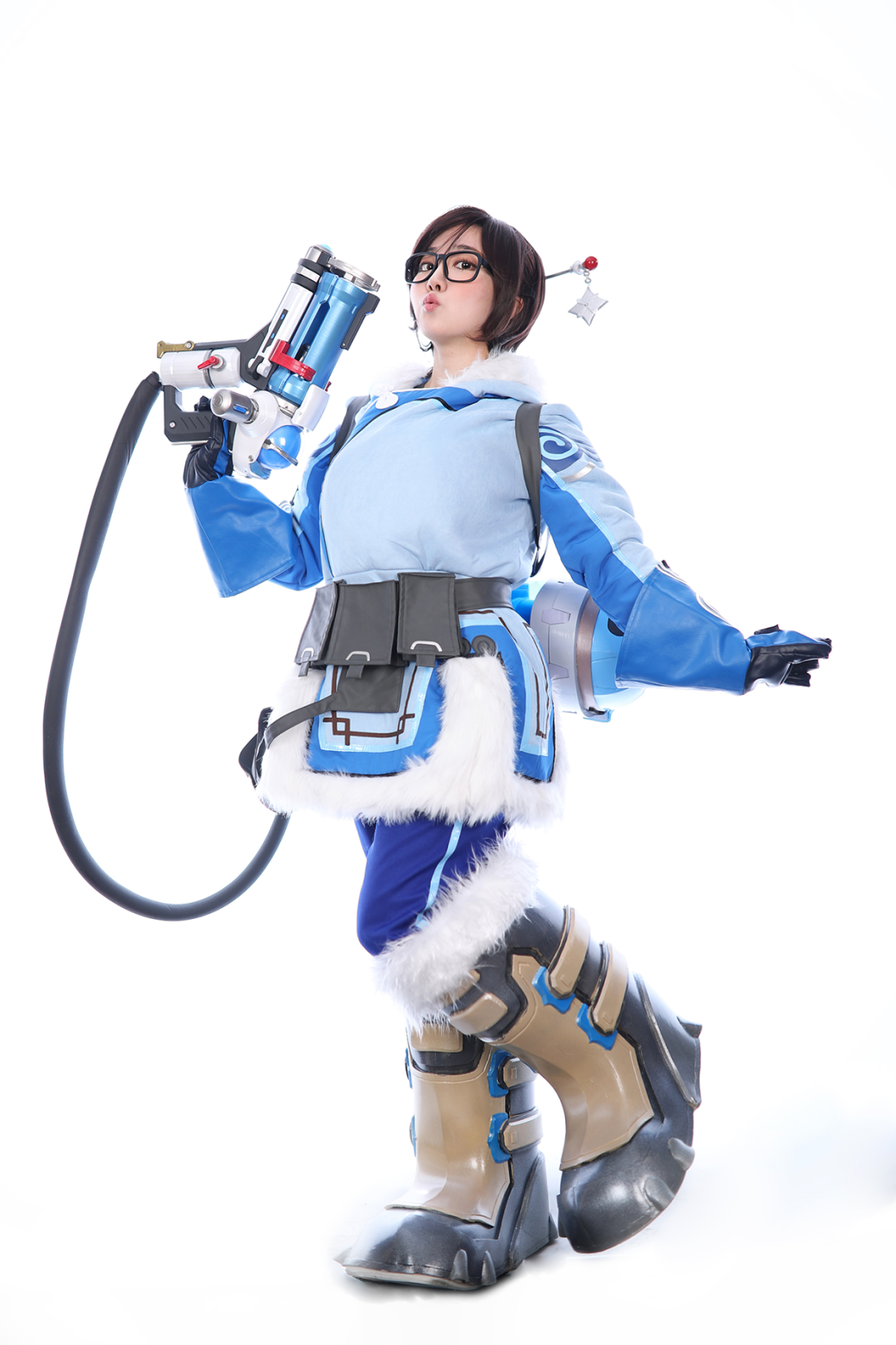 Косплей дня: выбираем лучшую Мэй из Overwatch - Изображение 7 Косплей дня: выбираем лучшую Мэй из Overwatch - Изображение 7