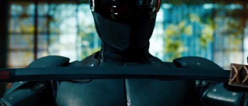 На постере фильма «G.I. Joe: Бросок кобры. Снейк Айз» показали культовый костюм героя