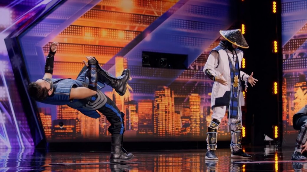 На Americaʼs Got Talent пришли киргизы и исполнили танец в стиле Mortal Kombat. Фаталити!